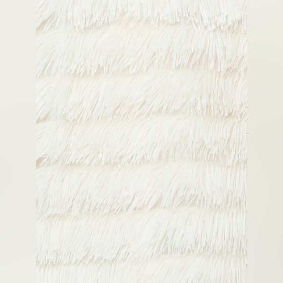 White - Picture 7 of 7